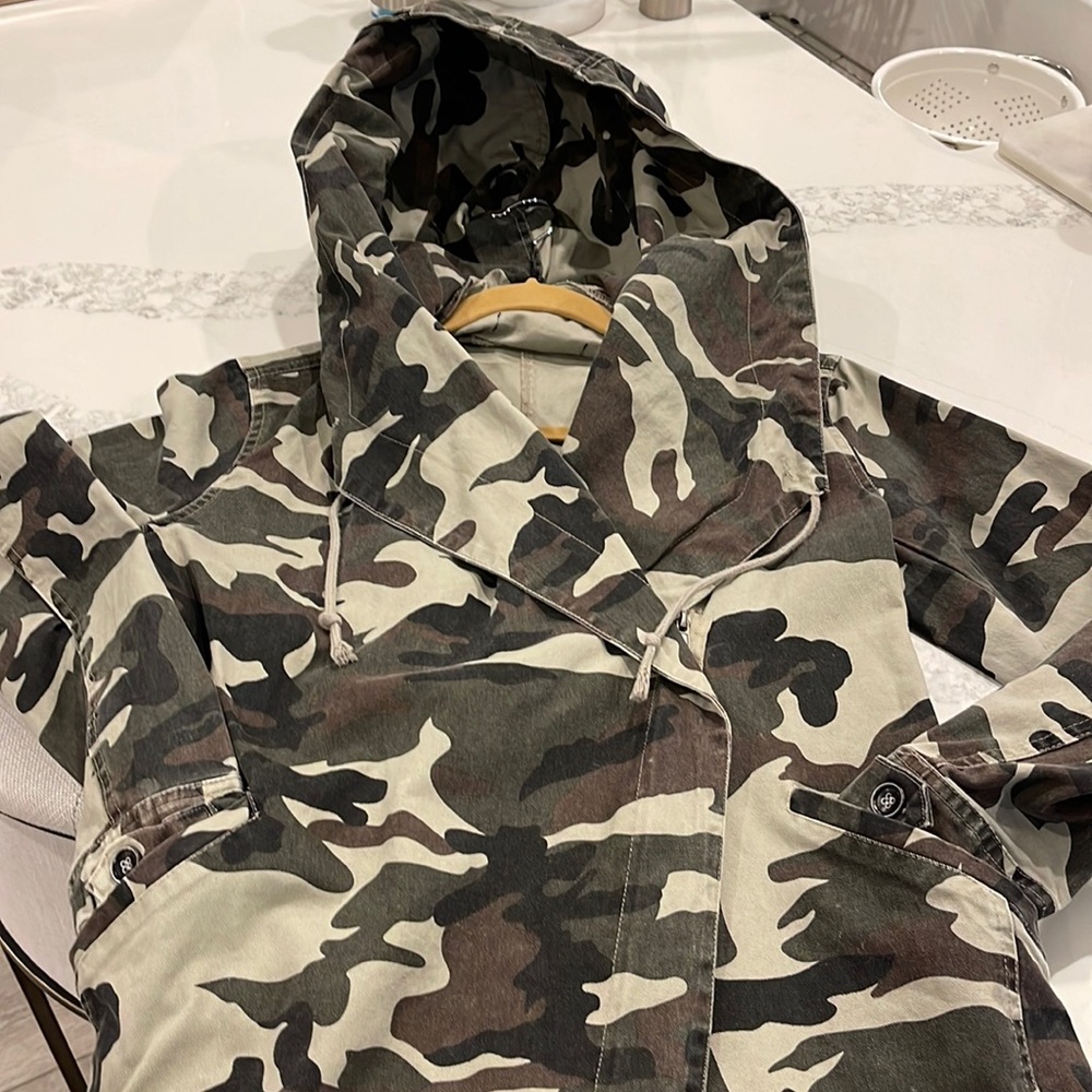 Camo hooded coat